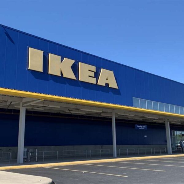 Does IKEA Take Apple Pay?